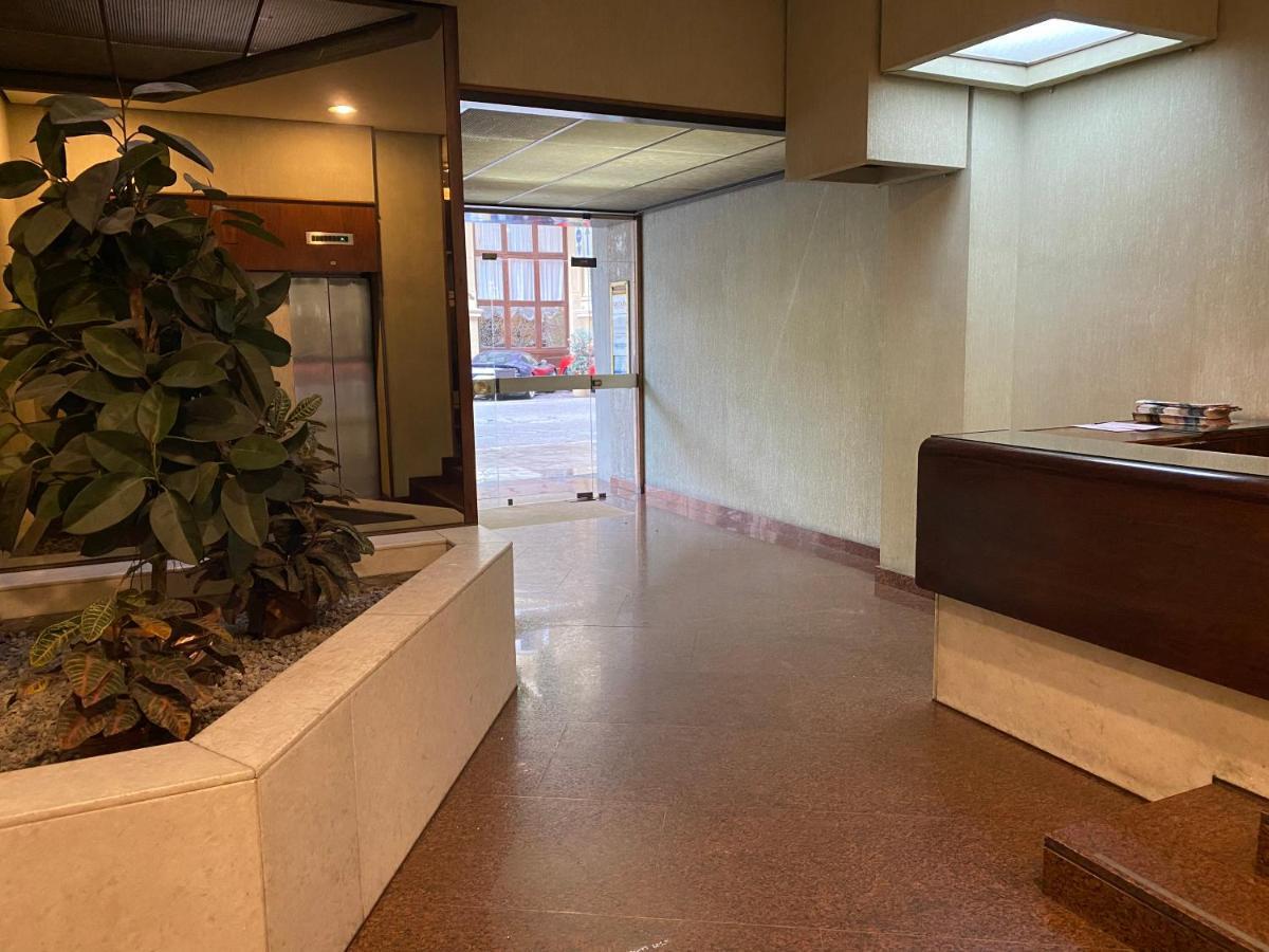 Delle Palme Rooms Elegante Monolocale In Centro Palermo Exterior photo